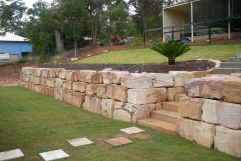 large retaining wall blocks 10 x33