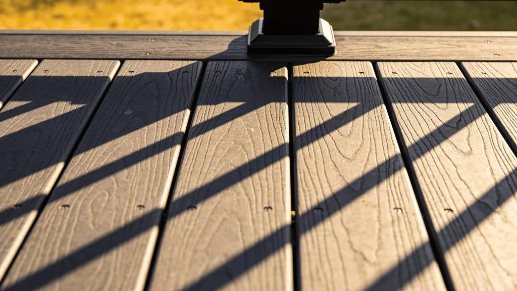 deck builder York Mills
